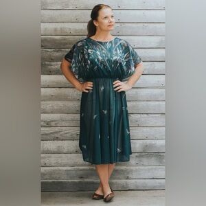 Vintage green feather dress, size S/M